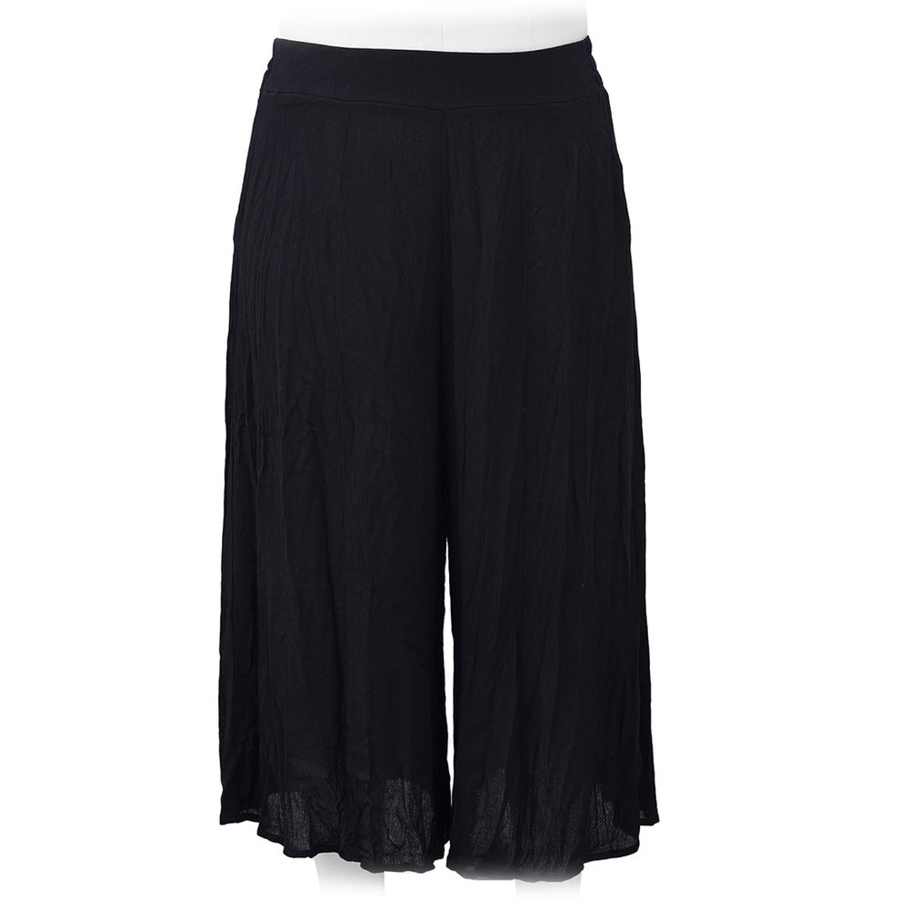 MARIGOLD & LOTUS Black Culotte Pants with Pocket